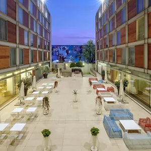 Doubletree By Hilton Отель